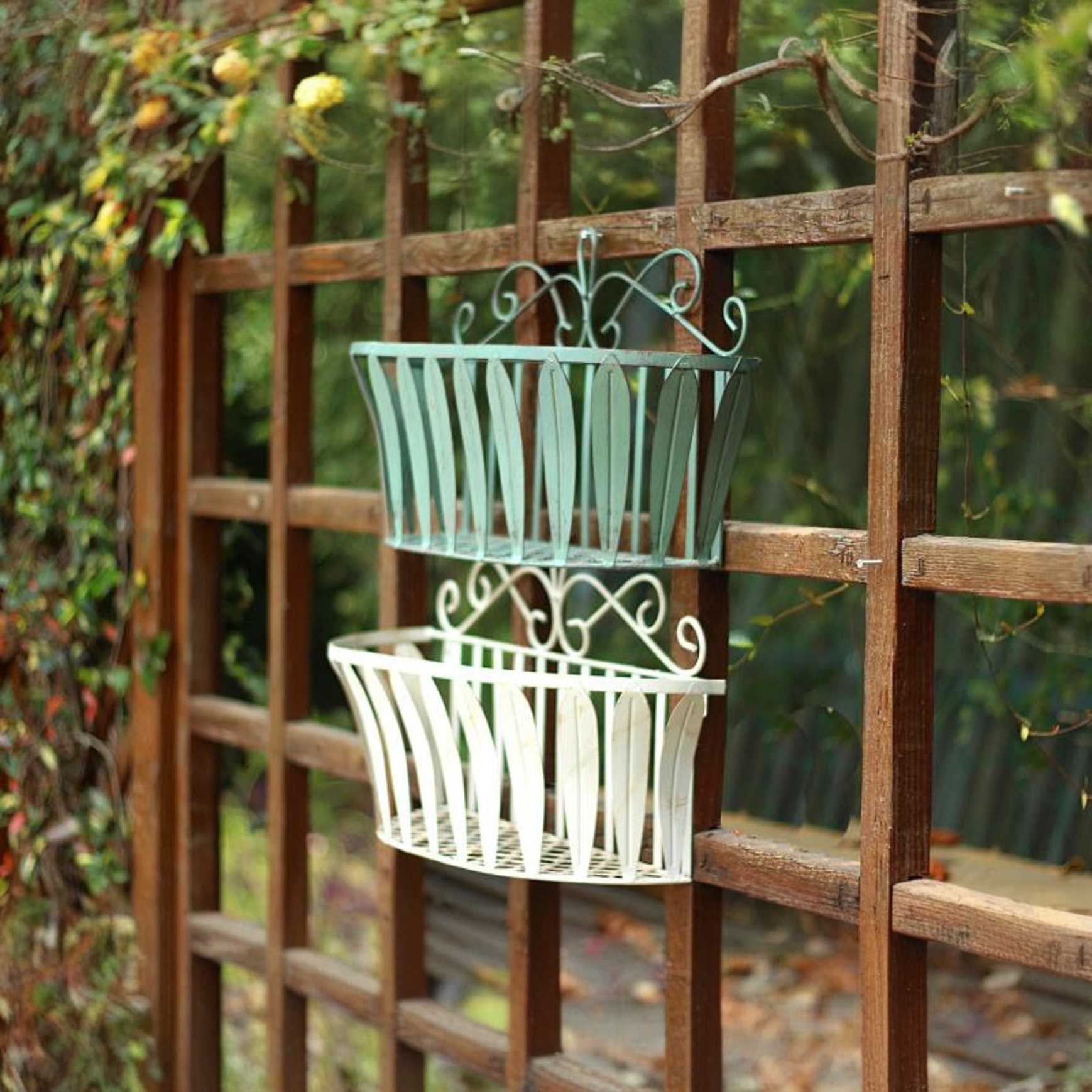 Set of 2 outdoor window Wrough - đánh giá và giá Hanging Planter Basket